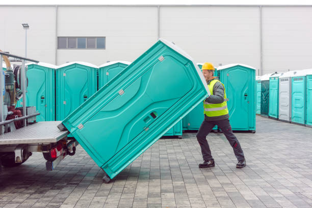 Best Portable restroom trailer rental  in Waukegan, IL