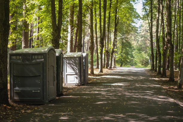 Best Portable restroom trailer rental  in Waukegan, IL